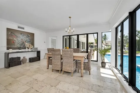 201 Knollwood Drive Key Biscayne FL 33149