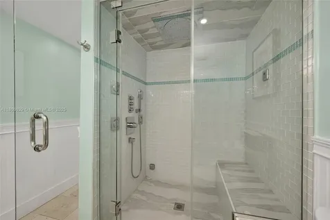 201 Knollwood Drive Key Biscayne FL 33149