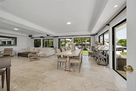 201 Knollwood Drive Key Biscayne FL 33149