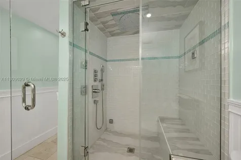 201 Knollwood Drive Key Biscayne FL 33149