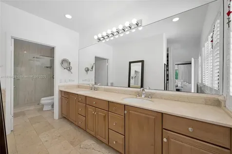 201 Knollwood Drive Key Biscayne FL 33149