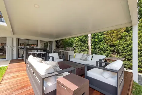 201 Knollwood Drive Key Biscayne FL 33149