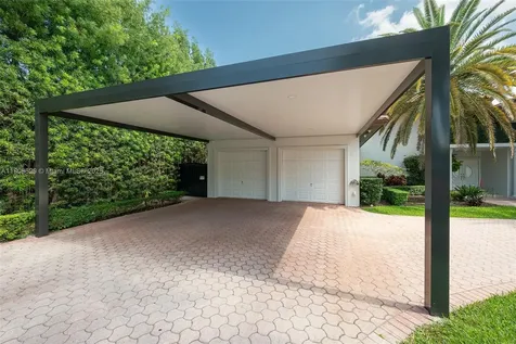 201 Knollwood Drive Key Biscayne FL 33149