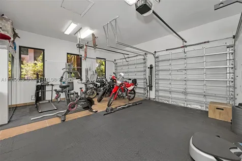 201 Knollwood Drive Key Biscayne FL 33149