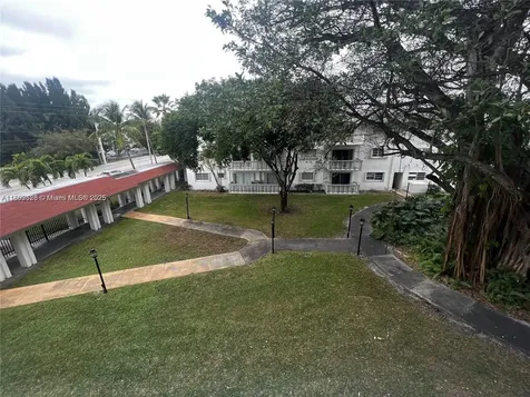 Miami FL 33162