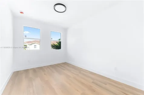 1470 SE 26th Avenue Homestead FL 33035