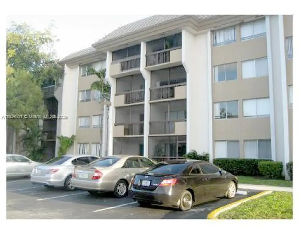 711 N Pine Island Road Plantation FL 33324
