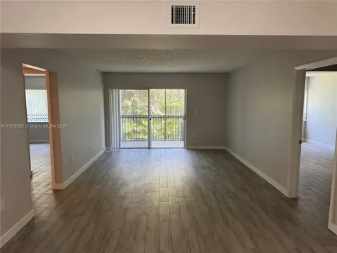 721 N Pine Island Road Plantation FL 33324