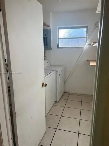 6301 Moseley Street Hollywood FL 33024