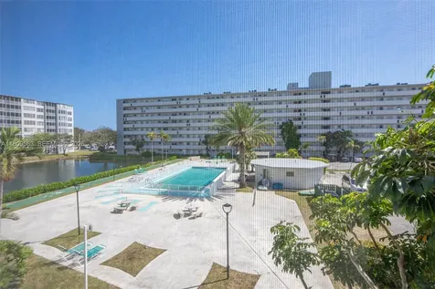 1770 NE 191st Street Miami FL 33179