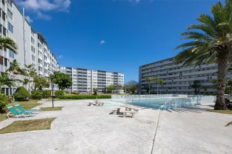 1770 NE 191st Street Miami FL 33179