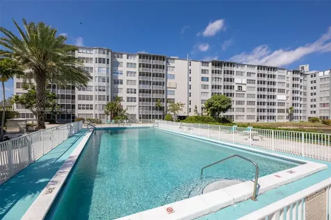 1770 NE 191st Street Miami FL 33179