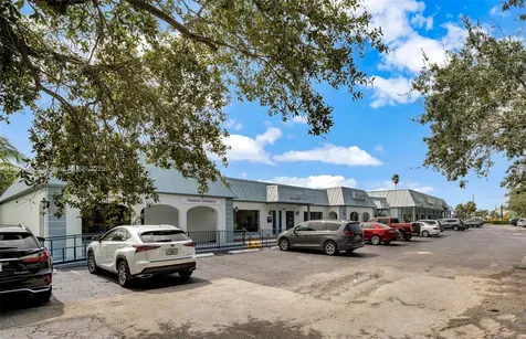 77 Royal Palm Point Vero Beach FL 32960