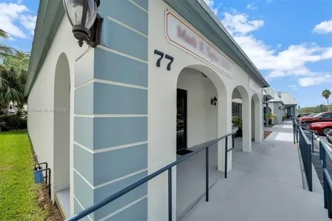 77 Royal Palm Point Vero Beach FL 32960