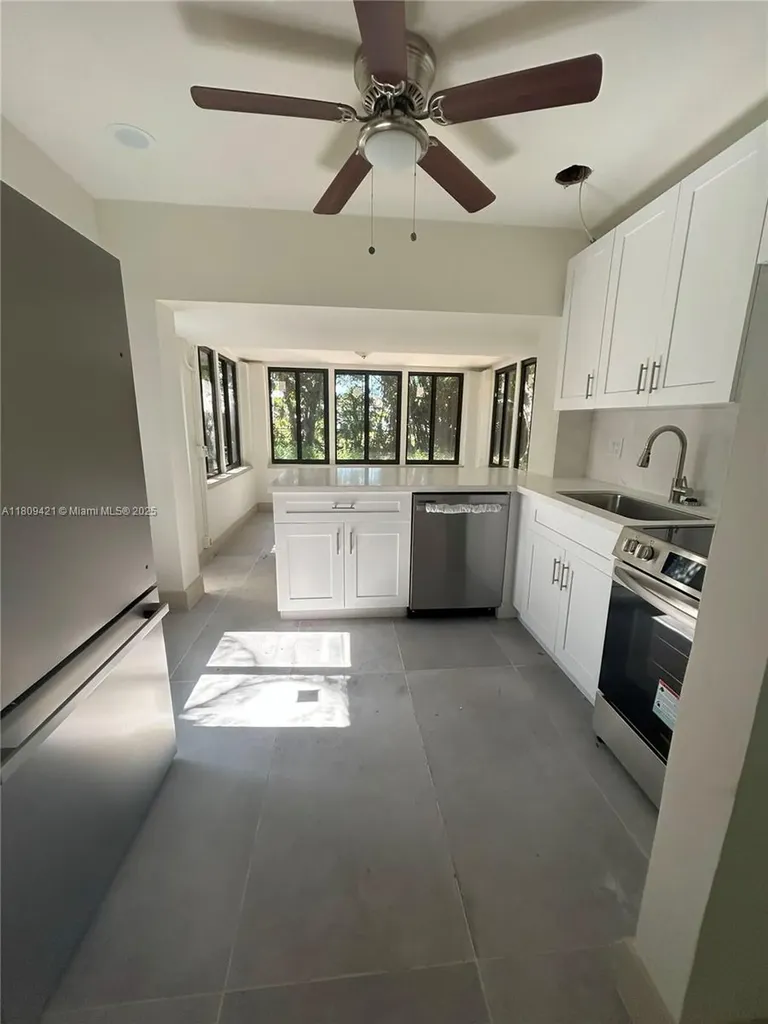 421 SW 11th Street Fort Lauderdale FL 33315