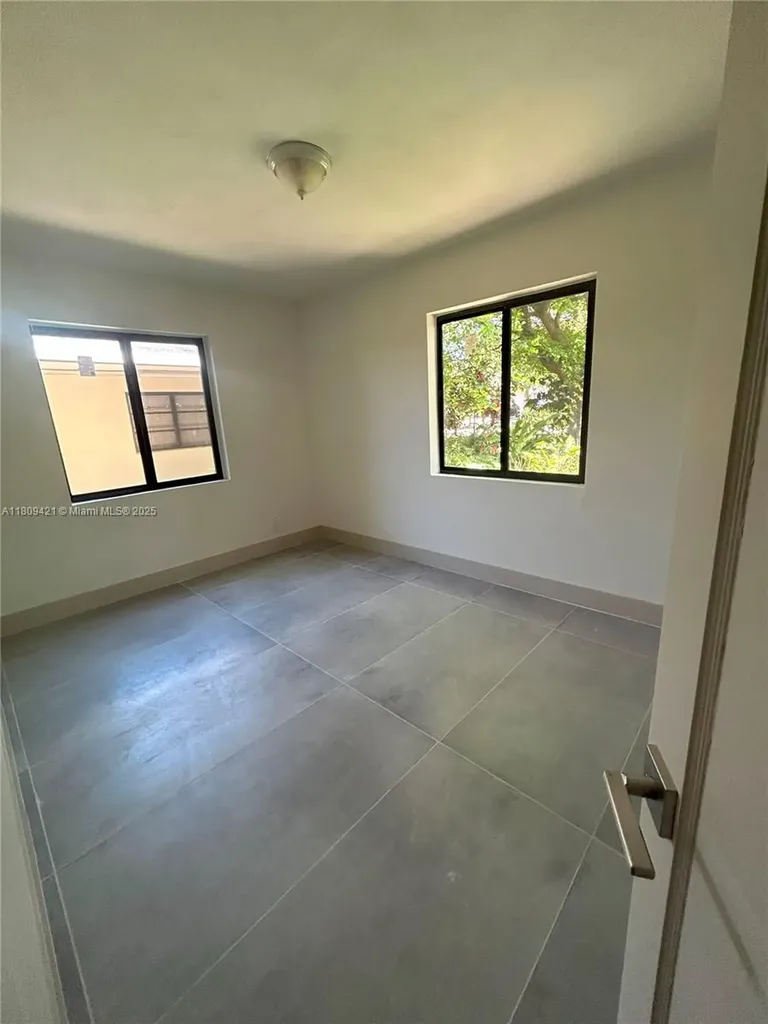 421 SW 11th Street Fort Lauderdale FL 33315