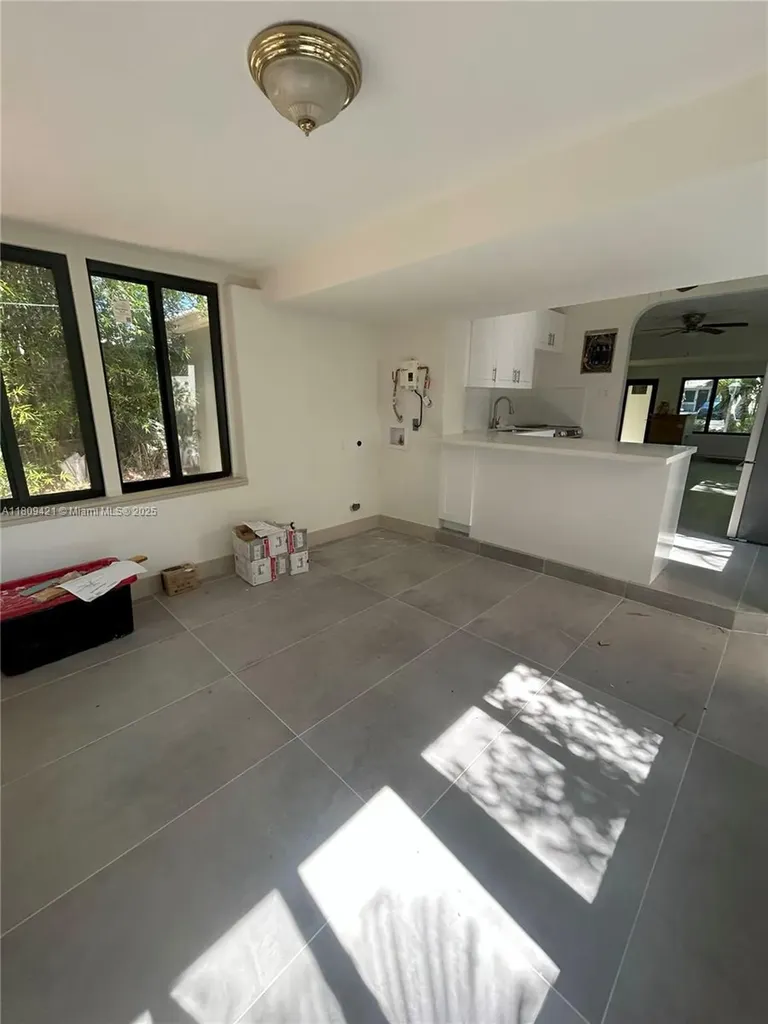 421 SW 11th Street Fort Lauderdale FL 33315