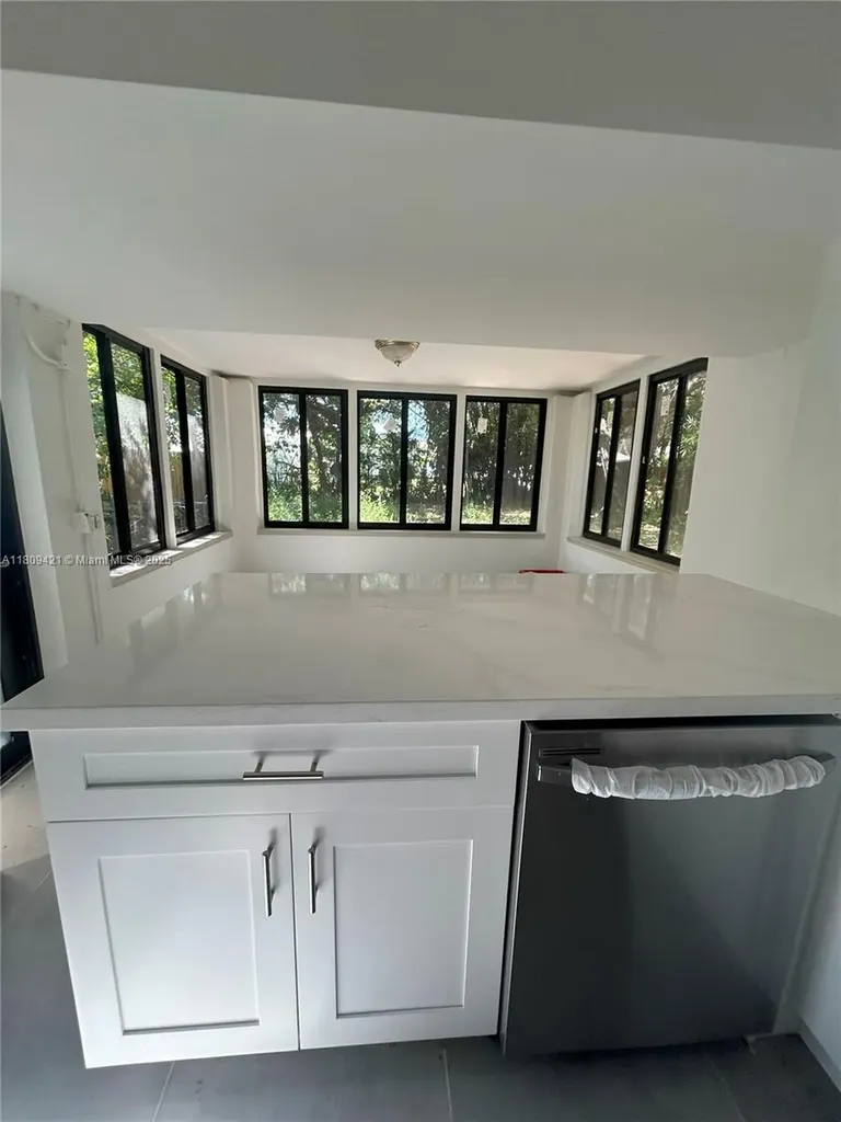 421 SW 11th Street Fort Lauderdale FL 33315