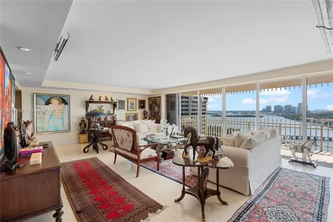 3 Grove Isle Drive Miami FL 33133