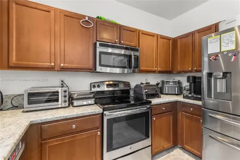 3336 W 91st Terrace Hialeah FL 33018