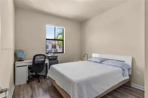3336 W 91st Terrace Hialeah FL 33018