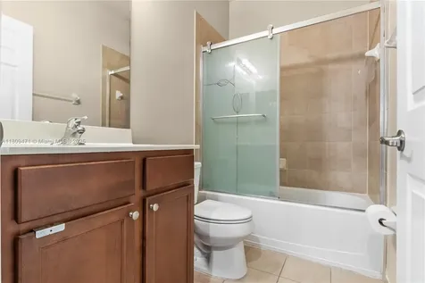 3336 W 91st Terrace Hialeah FL 33018