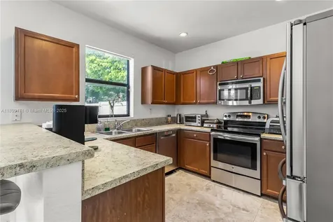 3336 W 91st Terrace Hialeah FL 33018