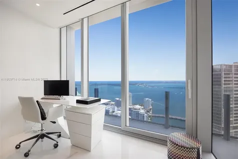 300 Biscayne Blvd Way Miami FL 33131