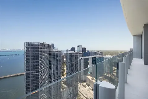 300 Biscayne Blvd Way Miami FL 33131
