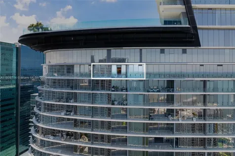 300 Biscayne Blvd Way Miami FL 33131