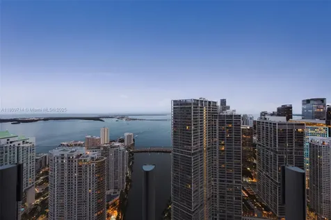300 Biscayne Blvd Way Miami FL 33131