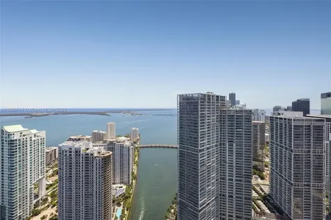300 Biscayne Blvd Way Miami FL 33131