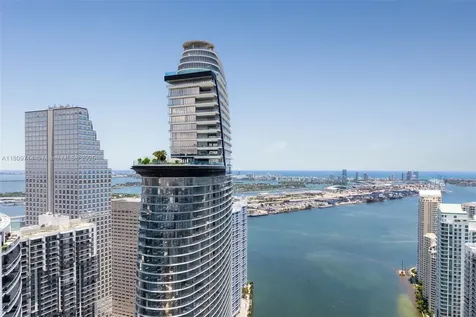 300 Biscayne Blvd Way Miami FL 33131