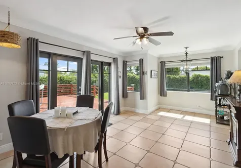 6241 SW 20th Terrace Miami FL 33155