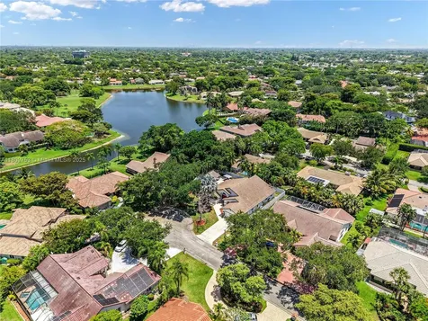 10412 NW 6th Street Coral Springs FL 33071