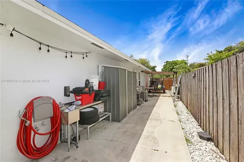 1901 NW 4th Street Pompano Beach FL 33069