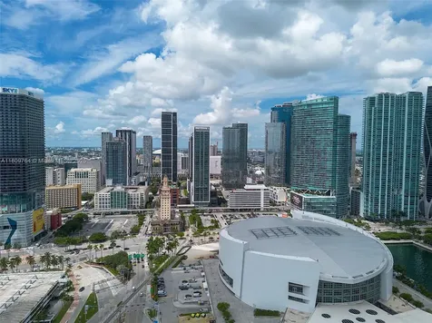 601 NE 1st Avenue Miami FL 33132