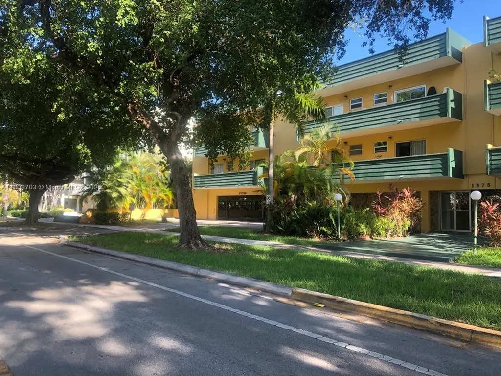 1975 NE 135th Street North Miami FL 33181