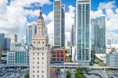 159 NE 6th Street Miami FL 33132