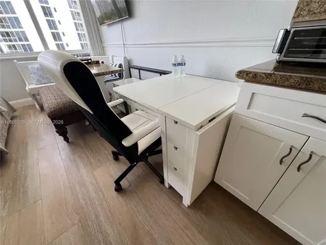 19201 Collins Avenue Sunny Isles Beach FL 33160