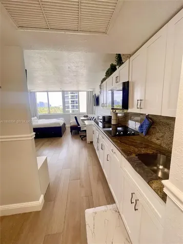 19201 Collins Avenue Sunny Isles Beach FL 33160