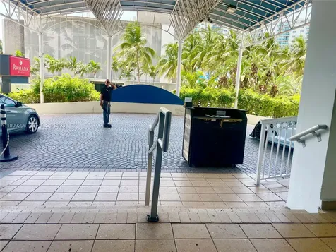 19201 Collins Avenue Sunny Isles Beach FL 33160
