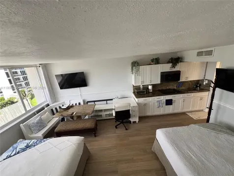 19201 Collins Avenue Sunny Isles Beach FL 33160