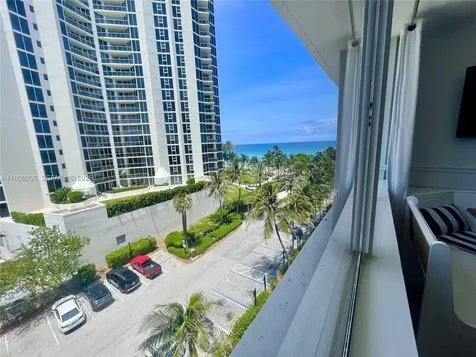 19201 Collins Avenue Sunny Isles Beach FL 33160