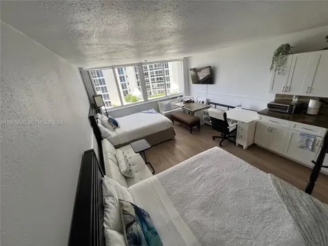 19201 Collins Avenue Sunny Isles Beach FL 33160