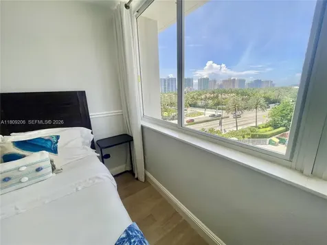 19201 Collins Avenue Sunny Isles Beach FL 33160