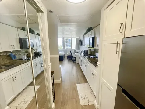 19201 Collins Avenue Sunny Isles Beach FL 33160