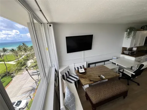 19201 Collins Avenue Sunny Isles Beach FL 33160