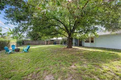 2330 SW Lejune Street Port St. Lucie FL 34953