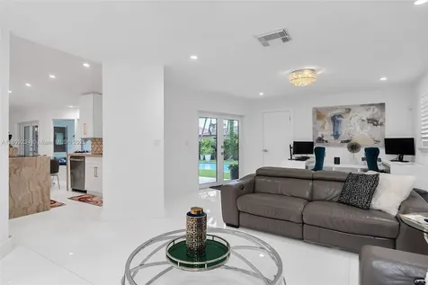 14318 SW 17th Street Miami FL 33175